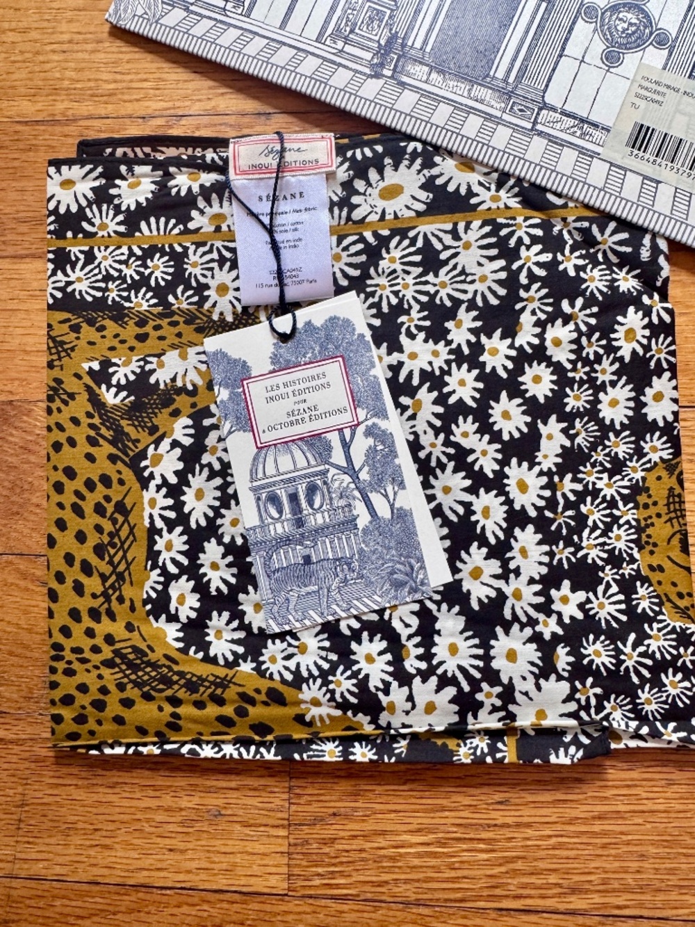 Sezane Mirage Scarf - Sézane X Inoui Editions Marguerite - Size T-U - Picture 9 of 12